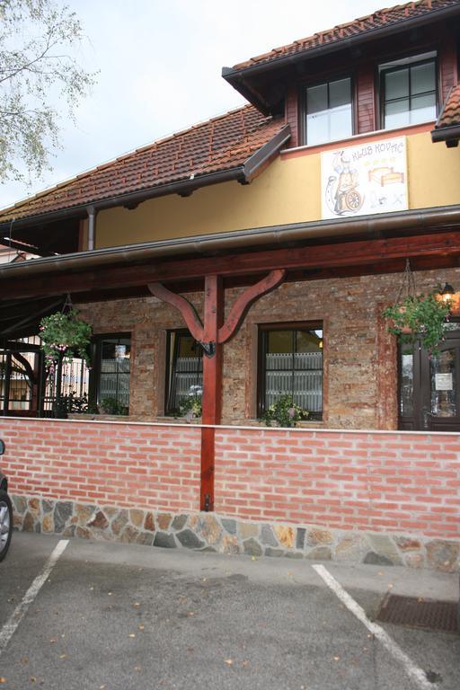 Guest House Klub Kovac Naklo 外观 照片
