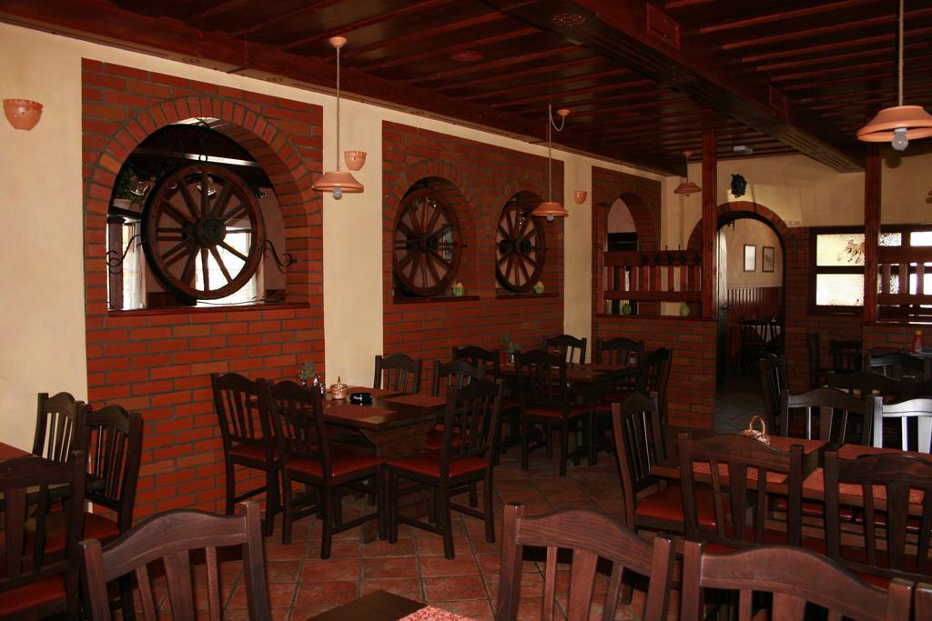 Guest House Klub Kovac Naklo 外观 照片